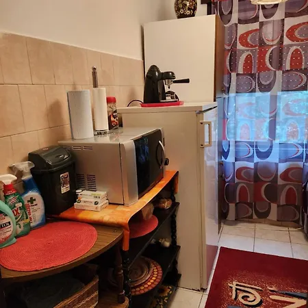 Semesterbostad Pipacs Nyaralo Bb